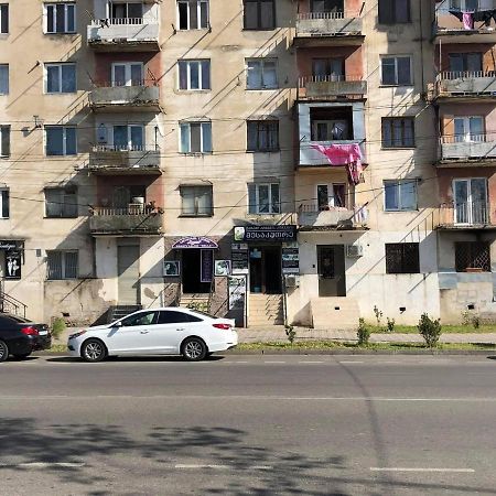 Shartava #1 Apartment Kutaisi Bagian luar foto